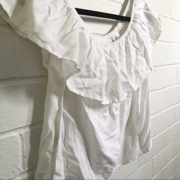 🌞 White Off the Shoulder Top Small - Picture 2 of 7